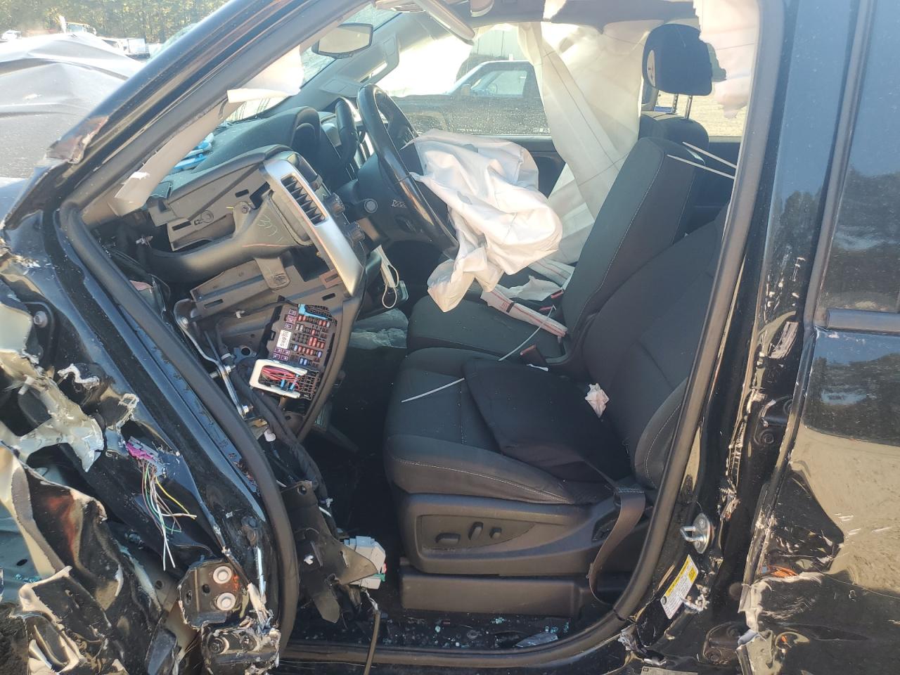 2017 Chevrolet Silverado VIN 3GCUKREC7HG275312 Copart auction photo, front end / side damage thumbnail 7