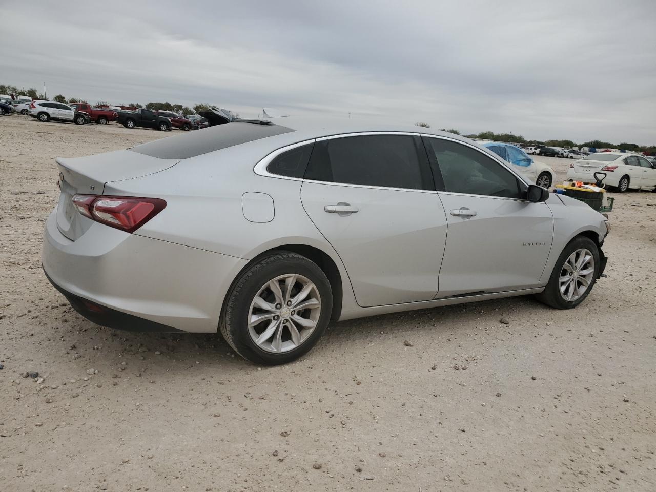 2020 Chevrolet Malibu VIN 1G1ZD5ST2LF001743 Copart auction photo, front end damage thumbnail 3