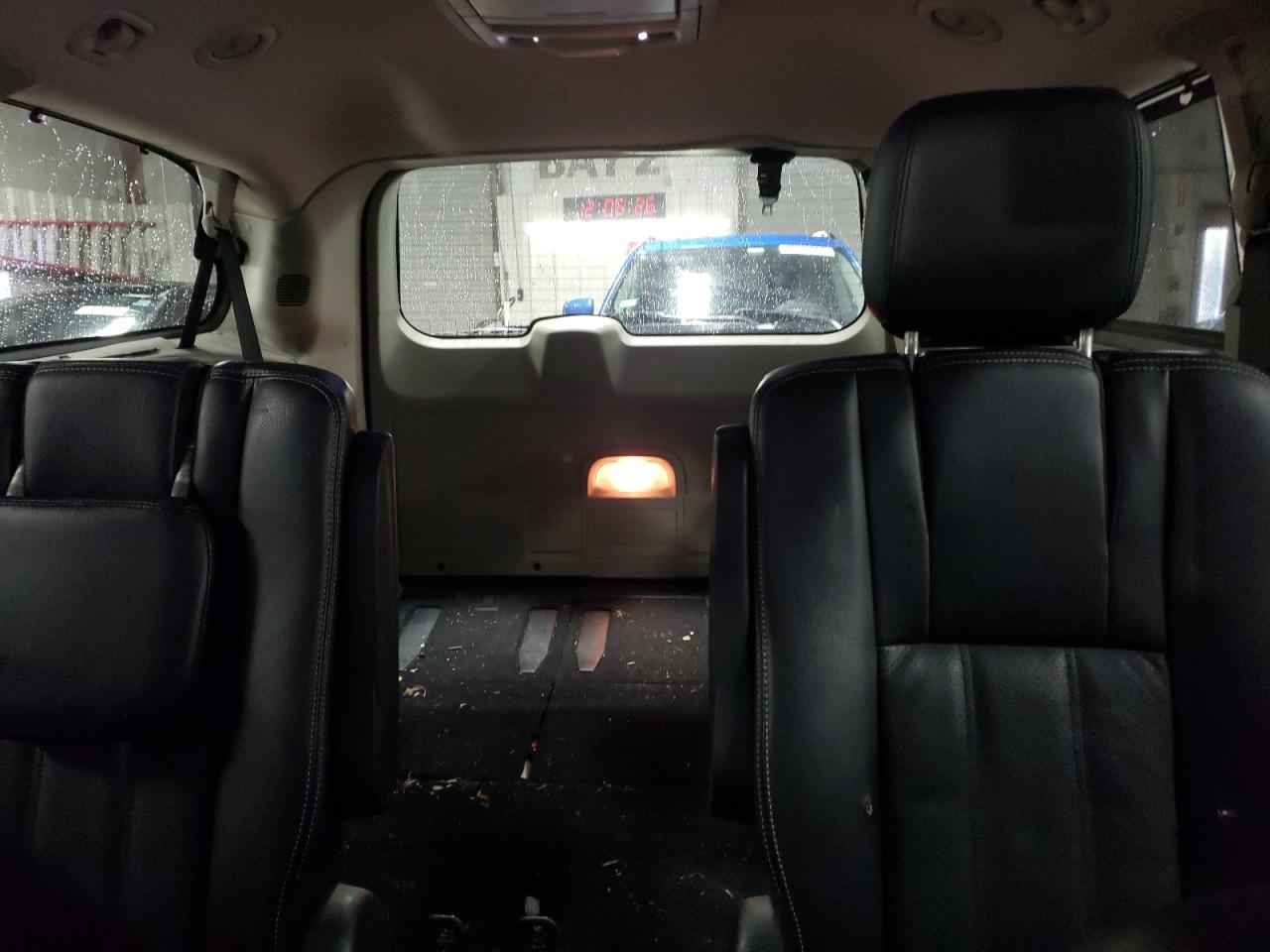 2014 Chrysler Town & Country VIN 2C4RC1CG6ER143707 Copart auction photo, front end damage thumbnail 10