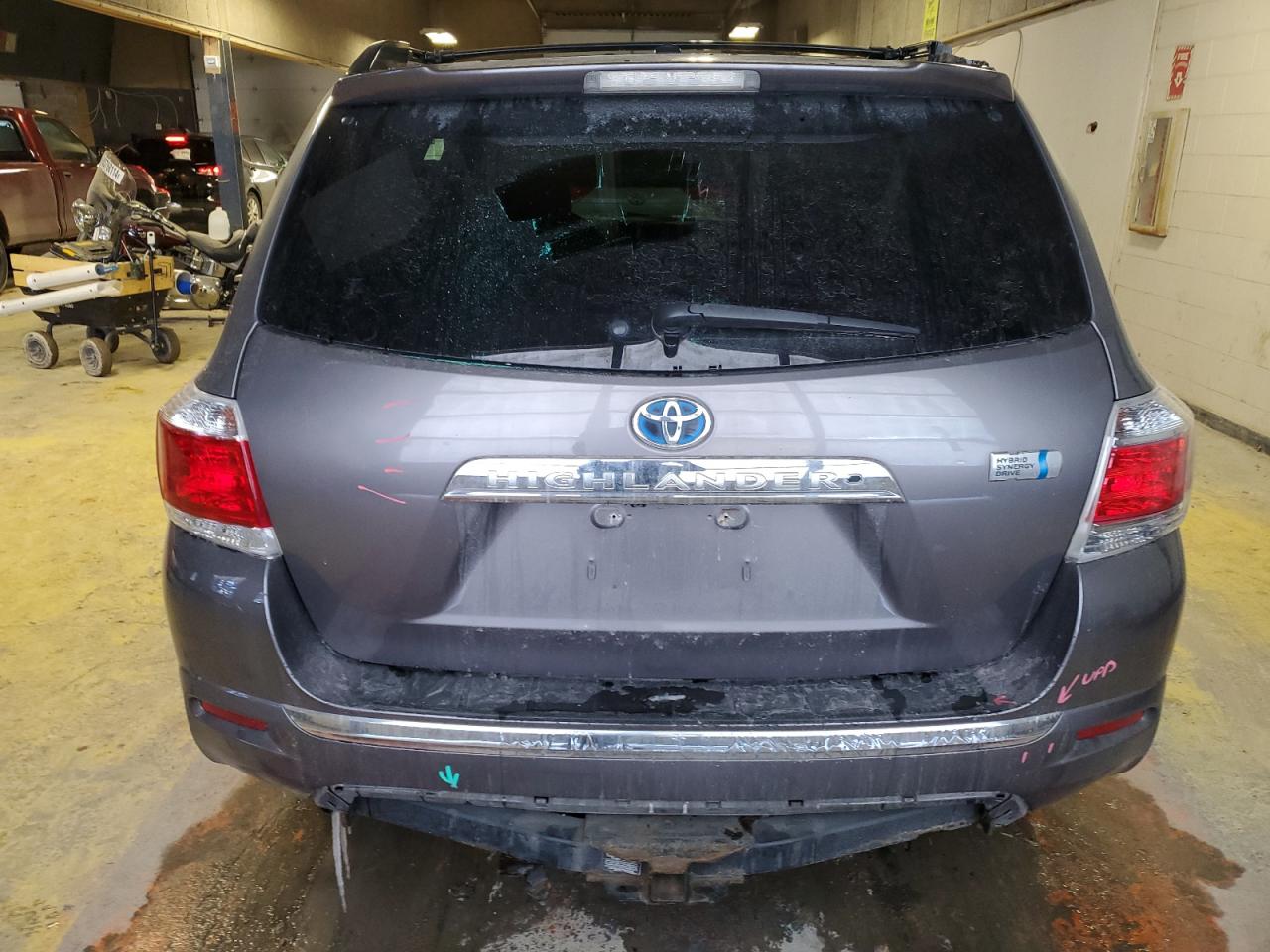2012 Toyota Highlander VIN JTEBC3EH4C2005061 Copart auction photo, front end / side damage thumbnail 6