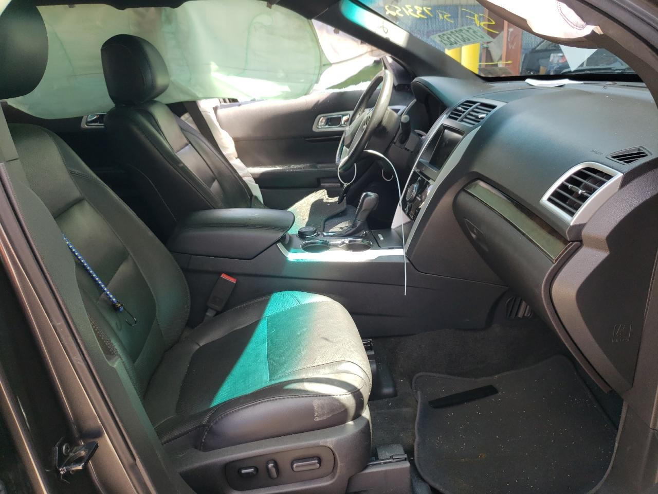 2015 Ford Explorer VIN 1FM5K8F89FGC01161 Copart auction photo, side / rear end damage thumbnail 5