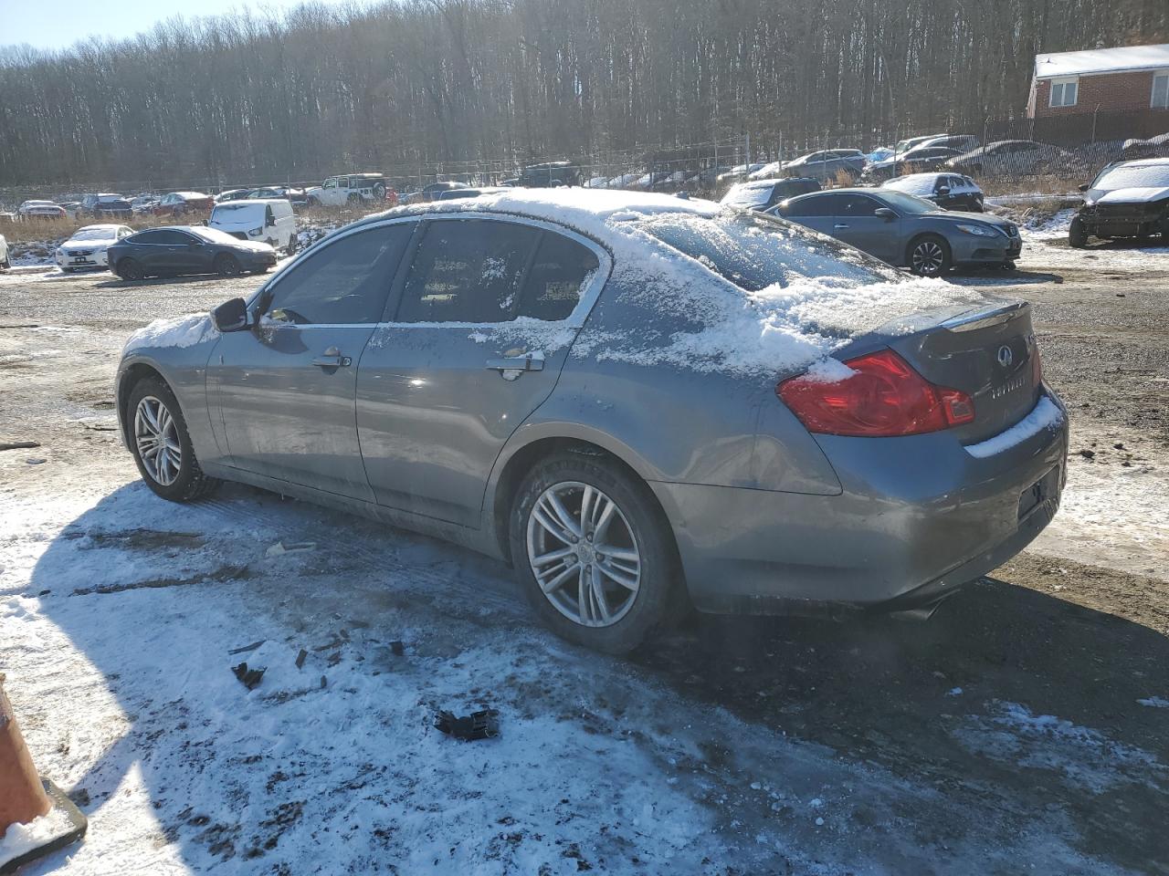 2011 Infiniti G VIN N1DV6AR5BM654364 Copart auction photo, minor dent/scratches damage thumbnail 2