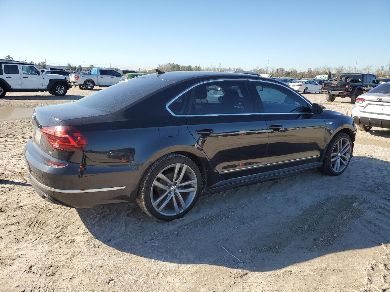 2017 Volkswagen Passat VIN 1VWDT7A35HC033948 Copart auction photo, front end damage thumbnail 3