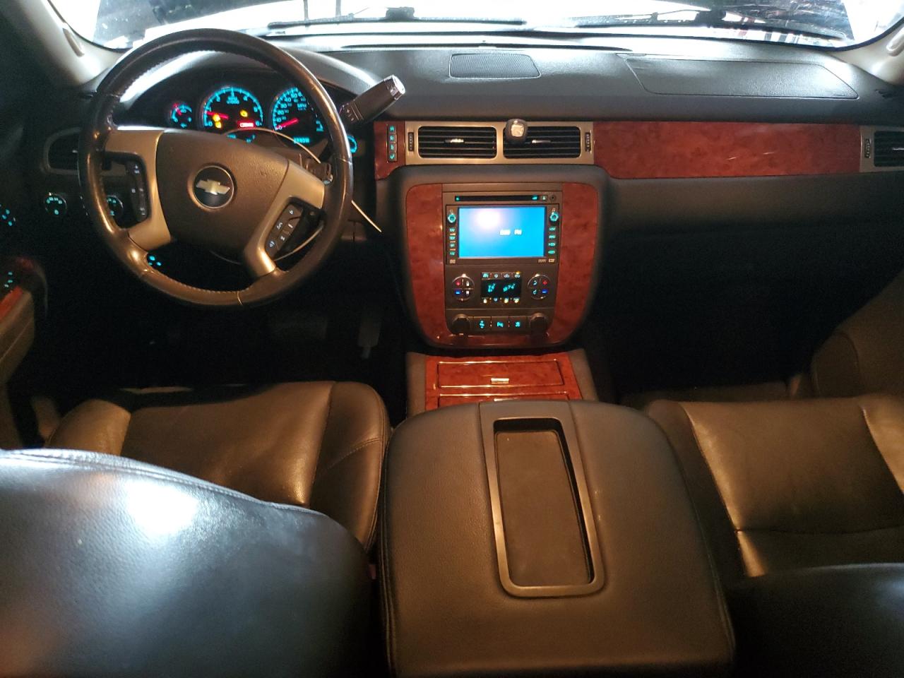 2009 Chevrolet Avalanche VIN 3GNFK32069G156126 Copart auction photo, normal wear / minor dent/scratches damage thumbnail 8