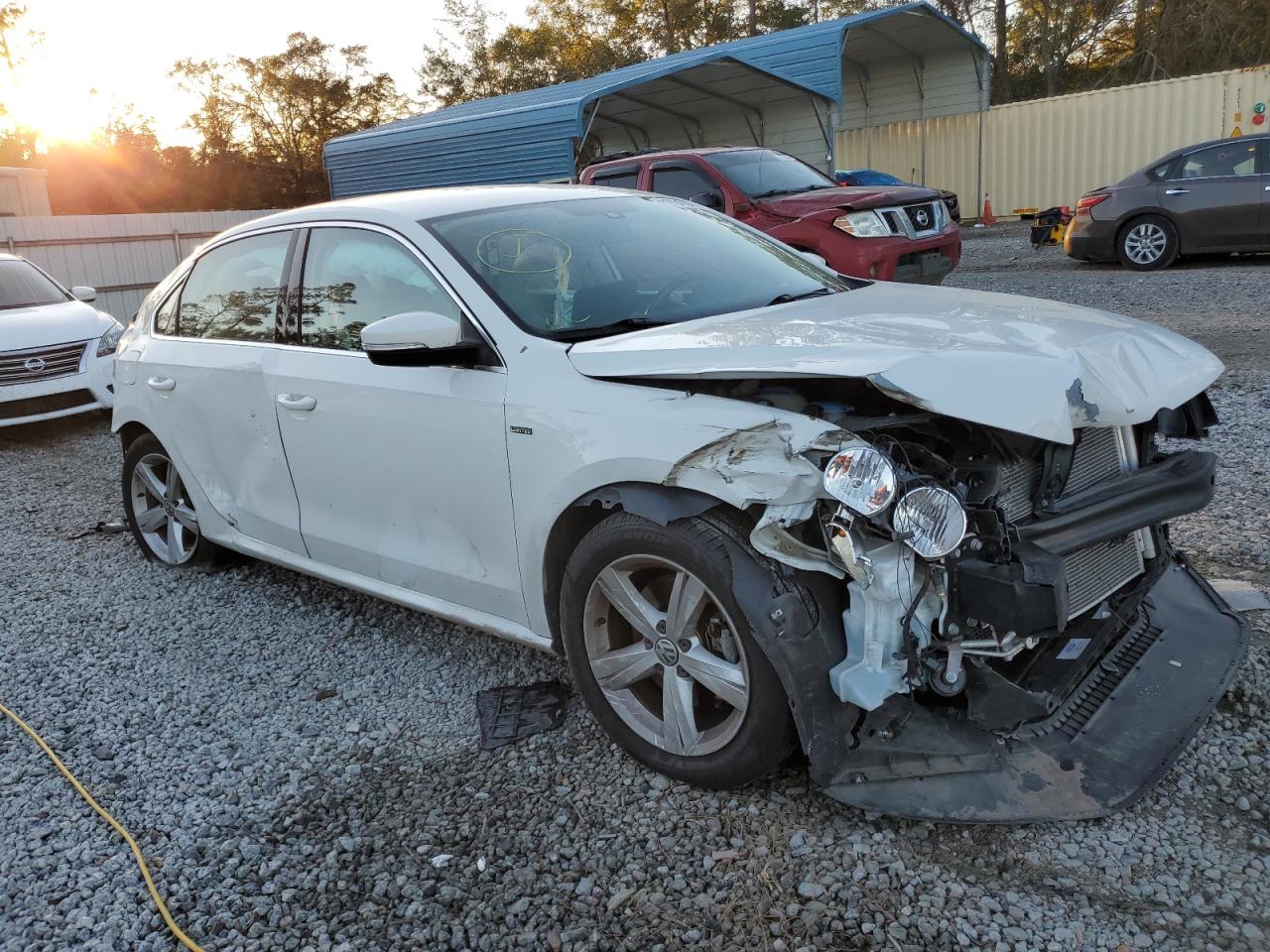 2015 Volkswagen Passat VIN 1VWAT7A39FC115441 Copart auction photo, all over damage thumbnail 4