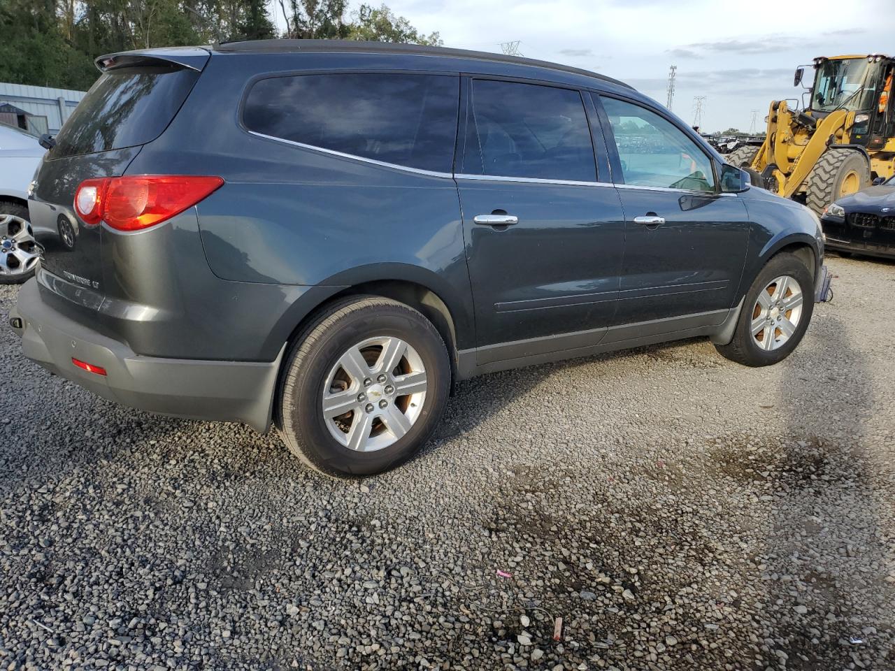 2011 Chevrolet Traverse VIN 1GNKRJED0BJ132552 Copart auction photo, water/flood damage thumbnail 3
