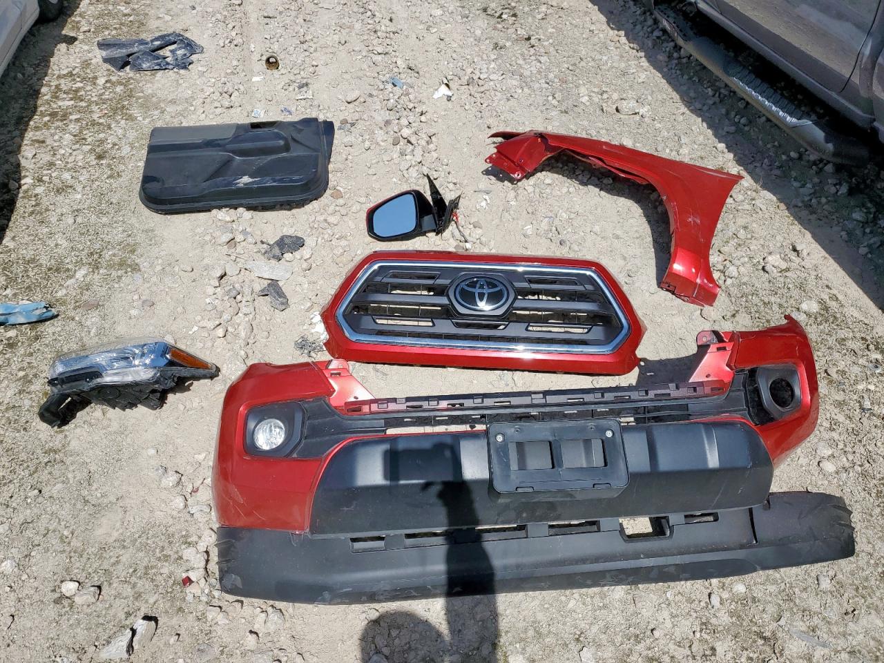 2019 Toyota Tacoma VIN 3TMBZ5DN2KM022454 Copart auction photo, front end / side damage thumbnail 12