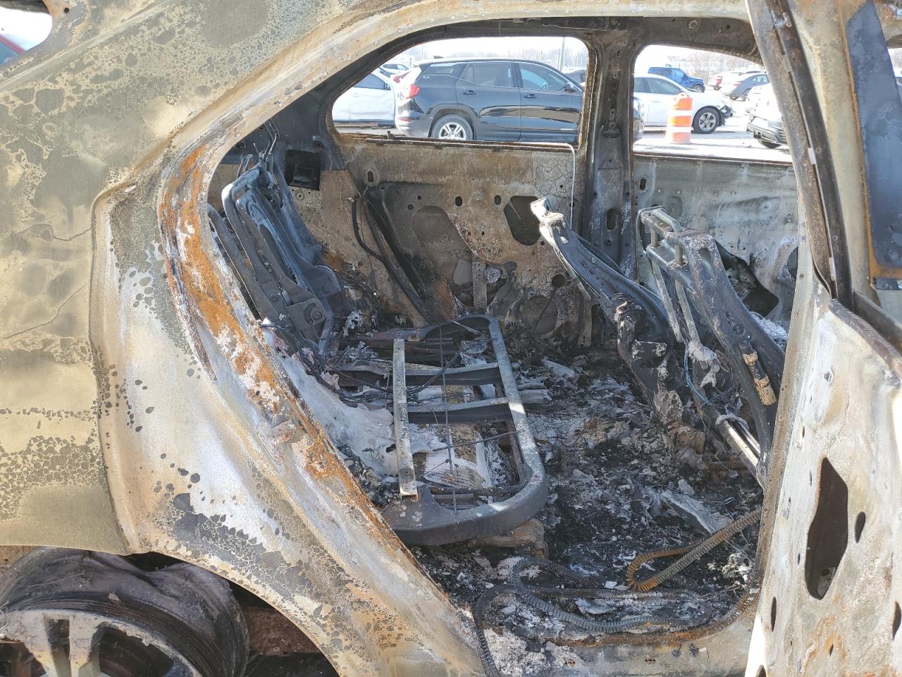 2014 Chevrolet Equinox VIN 2GNFLFEK1E6352573 Copart auction photo, burn damage thumbnail 10