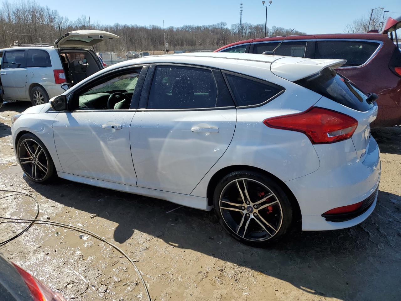 2016 Ford Focus VIN 1FADP3L92GL253585 Copart auction photo, front end / rear end damage thumbnail 2