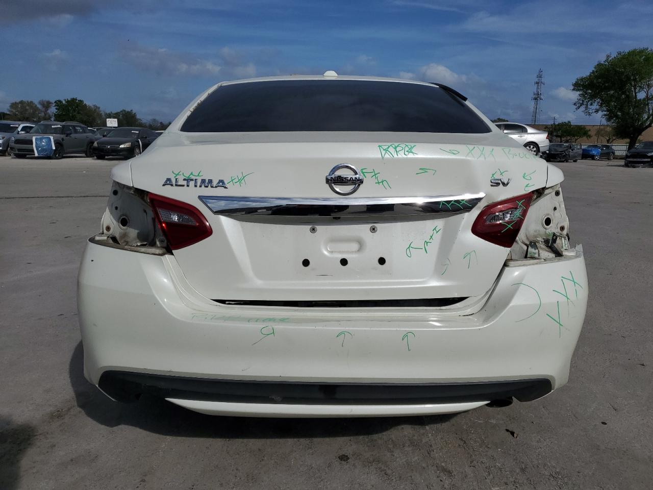 2018 Nissan Altima VIN 1N4AL3AP5JC118835 Copart auction photo, rear end / side damage thumbnail 6