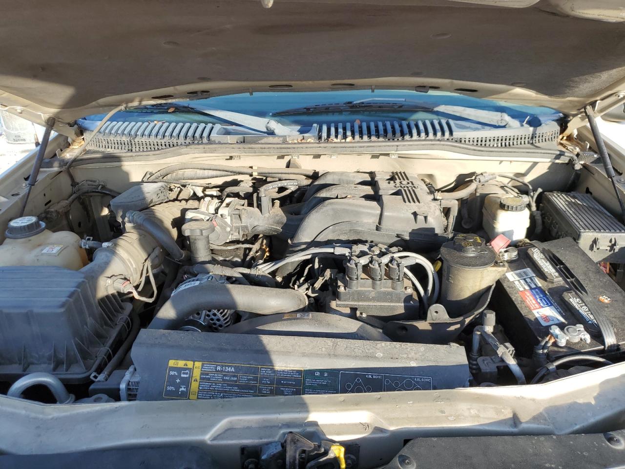 2005 Ford Explorer VIN 1FMZU62K65ZA66399 Copart auction photo, front end damage thumbnail 12