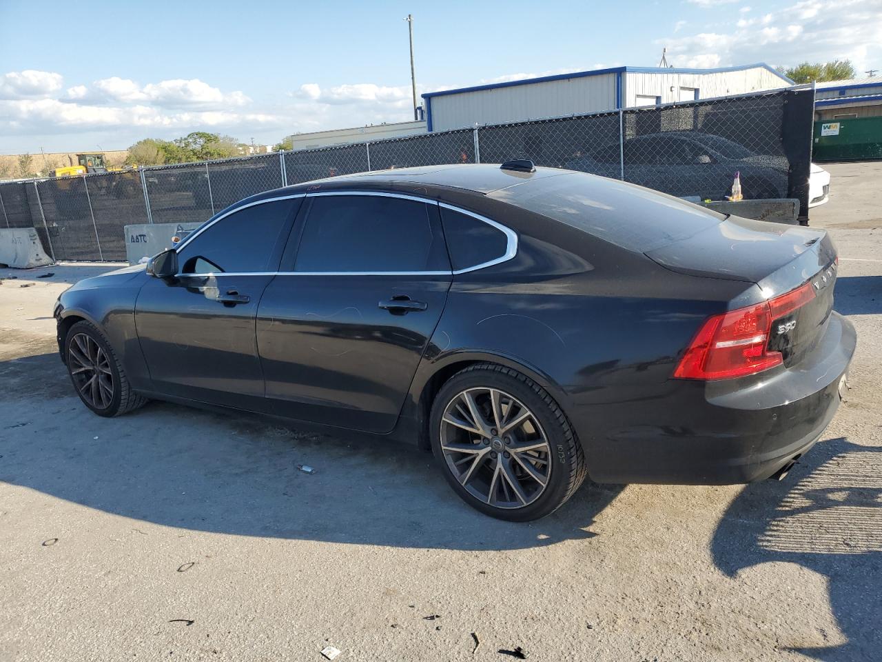 2018 Volvo S90 VIN LVY982AK4JP006106 Copart auction photo, front end damage thumbnail 2