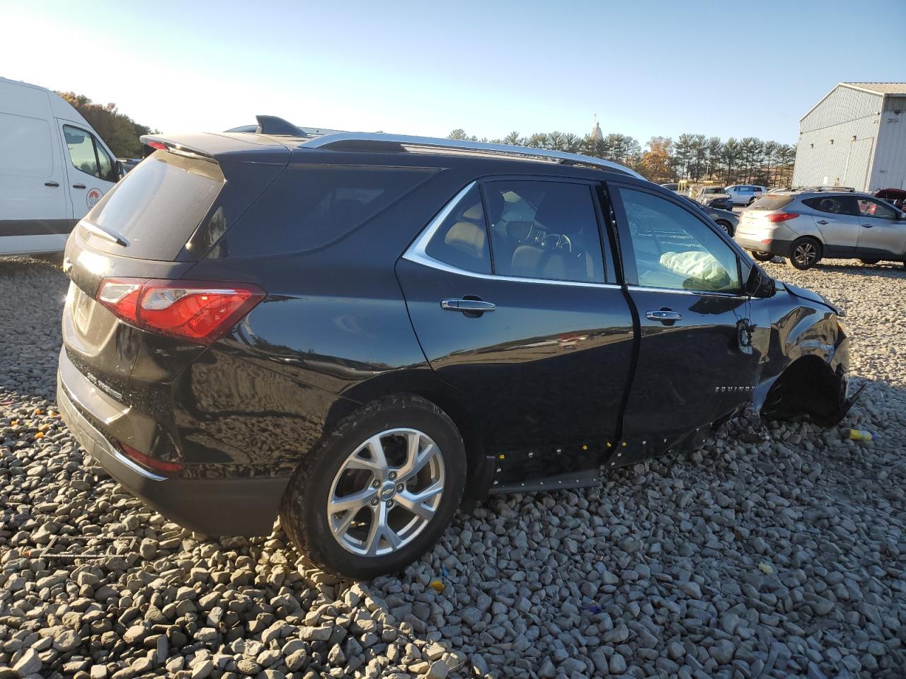2021 Chevrolet Equinox VIN 2GNAXXEV4M6136021 Copart auction photo, side / front end damage thumbnail 3