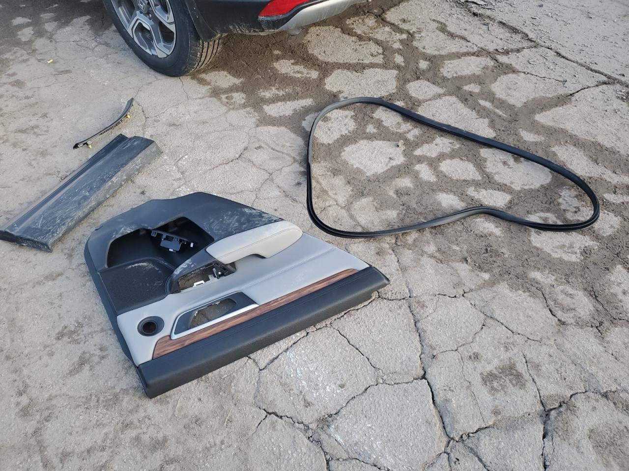 2019 Honda CR-V VIN 7FARW2H8XKE008854 Copart auction photo, side damage thumbnail 13