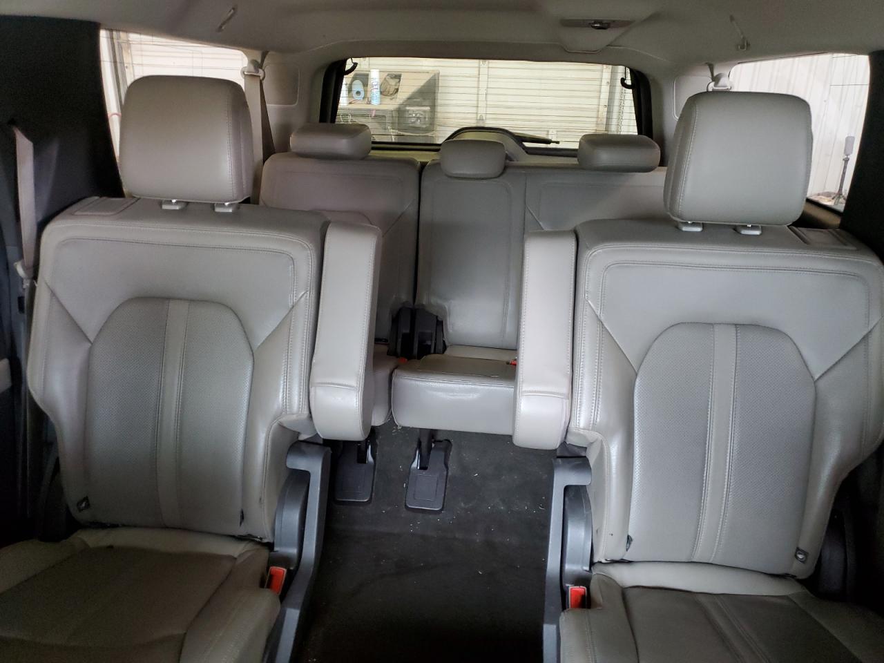 2018 Ford Expedition VIN 1FMJK1KT6JEA58612 Copart auction photo, front end / minor dent/scratches damage thumbnail 10
