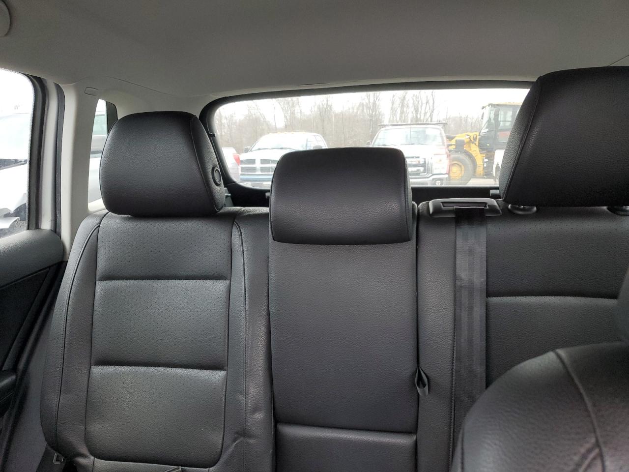 2017 Volkswagen Tiguan VIN WVGBV7AXXHK000128 Copart auction photo, minor dent/scratches damage thumbnail 10