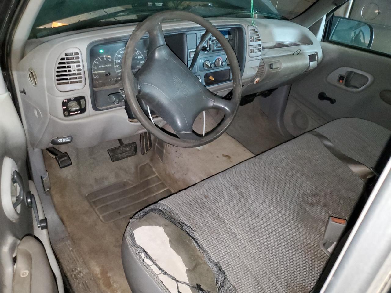 1996 GMC Sierra VIN 1GTEC14M7TZ506957 Copart auction photo, front end damage thumbnail 8