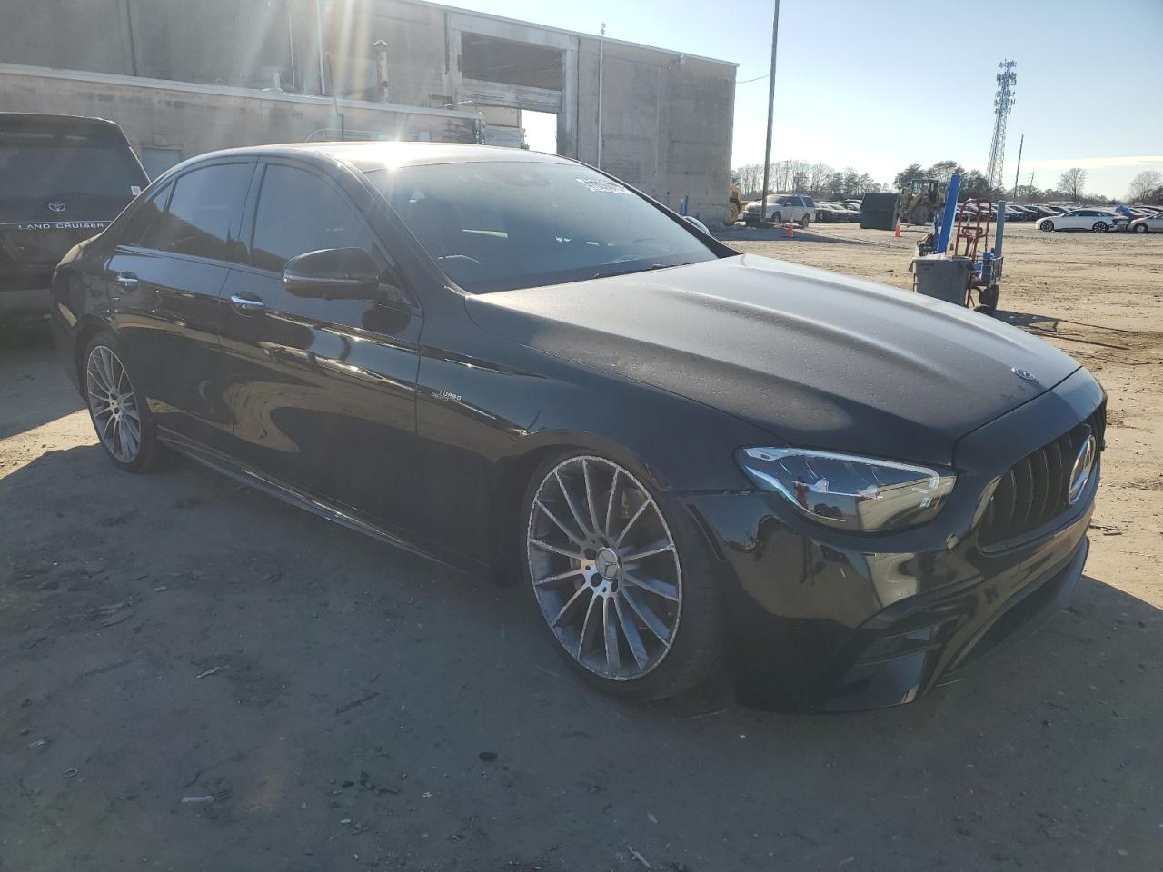 2022 Mercedes-Benz E-klasse VIN W1KZF6BB2NB033056 Copart auction photo, front end / minor dent/scratches damage thumbnail 4