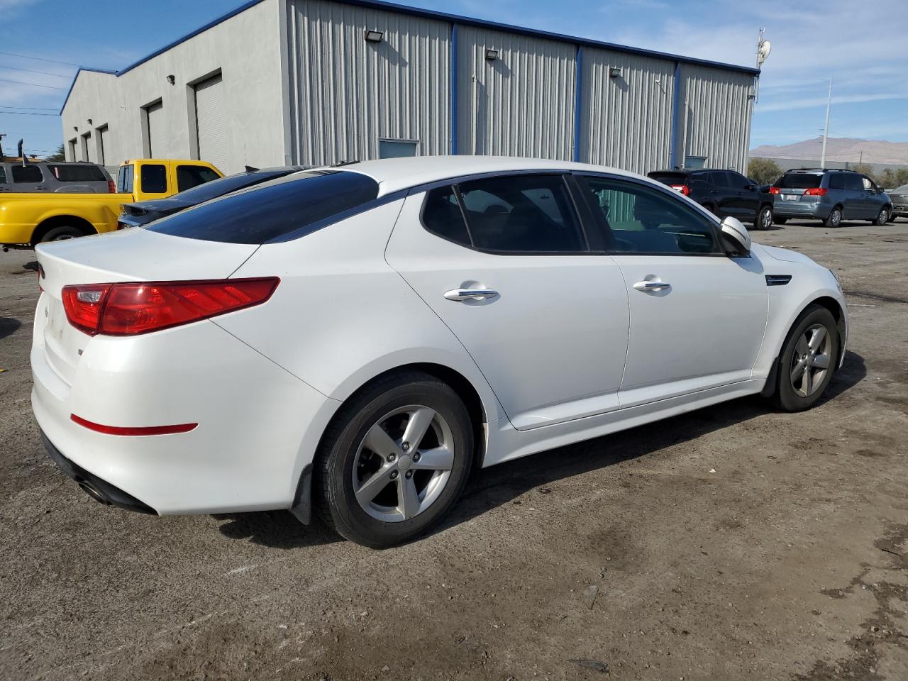 2015 KIA Optima VIN 5XXGM4A77FG413241 Copart auction photo, vandalism damage thumbnail 3
