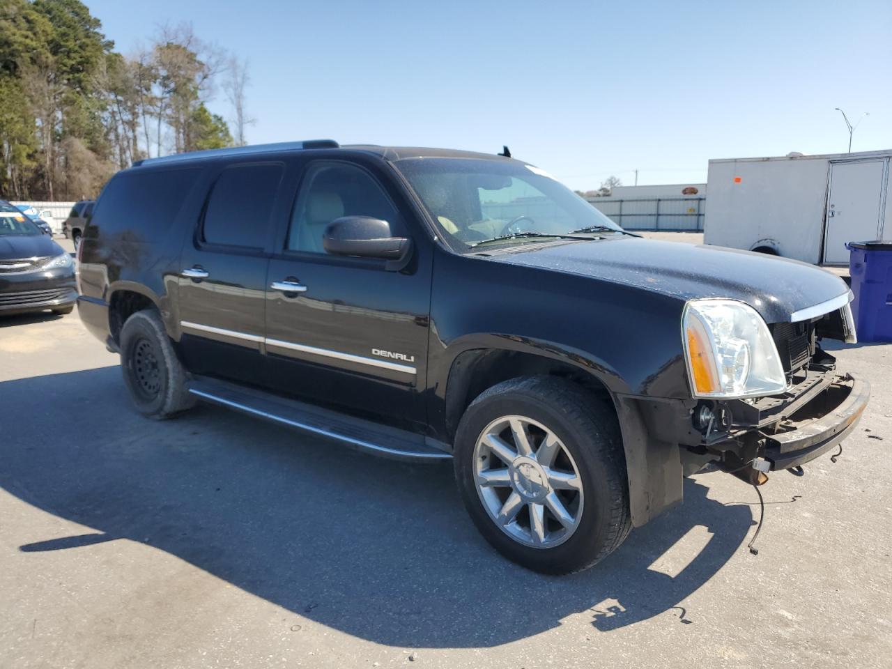 2013 GMC Yukon VIN 1GKS2MEF2DR275267 Copart auction photo, front end / side damage thumbnail 4