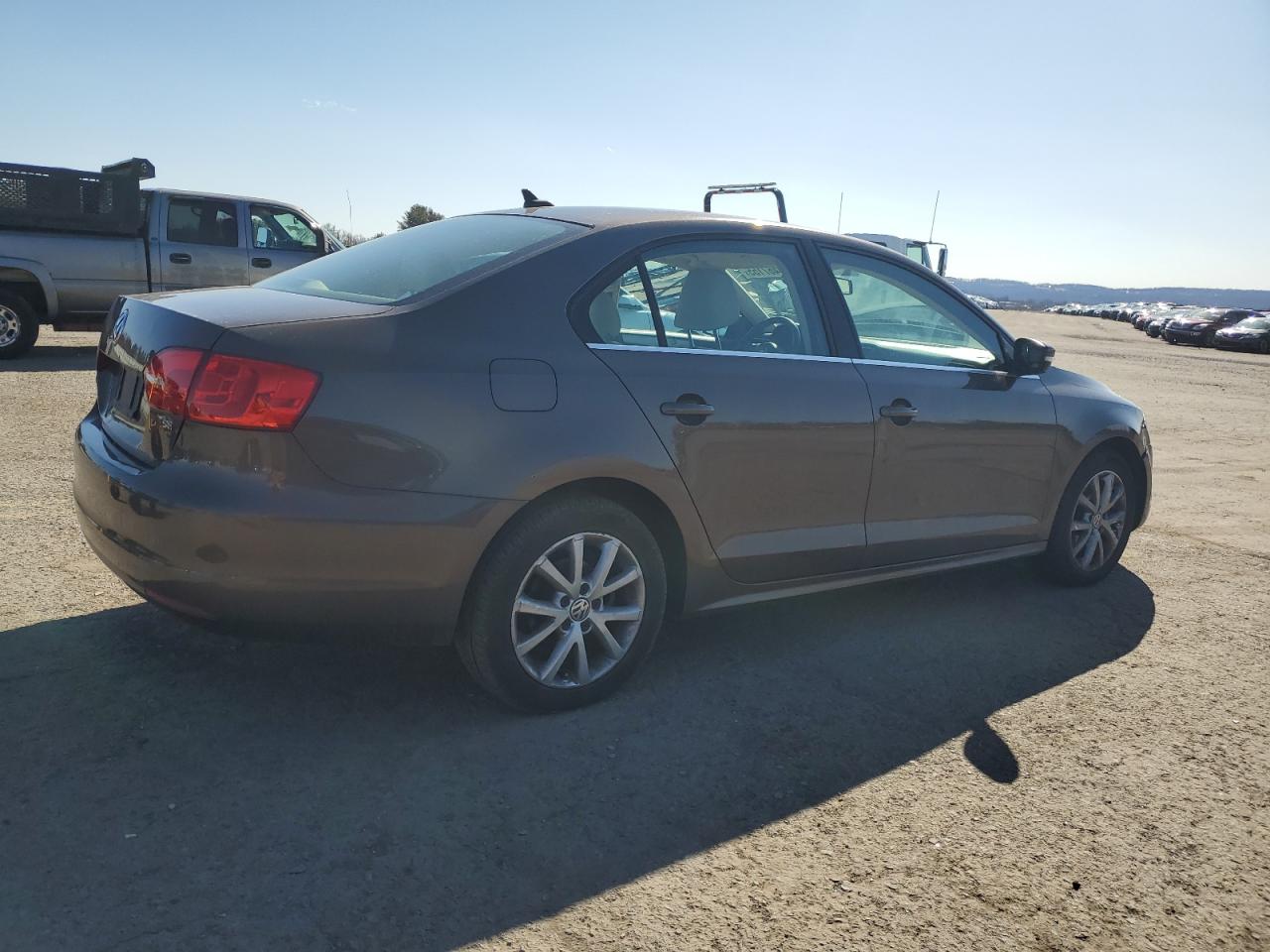 2014 Volkswagen Jetta VIN 3VWD17AJ1EM217055 Copart auction photo, front end damage thumbnail 3
