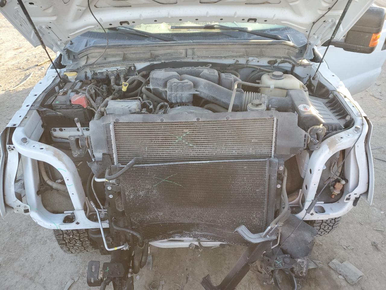 2016 Ford F250 VIN 1FT7X2B60GEC56756 Copart auction photo, front end / minor dent/scratches damage thumbnail 11