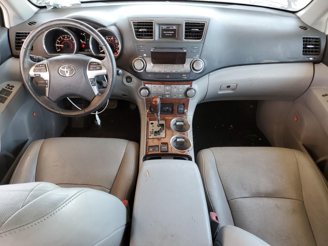 2012 Toyota Highlander VIN 5TDDK3EH1CS141656 Copart auction photo, vandalism damage thumbnail 8