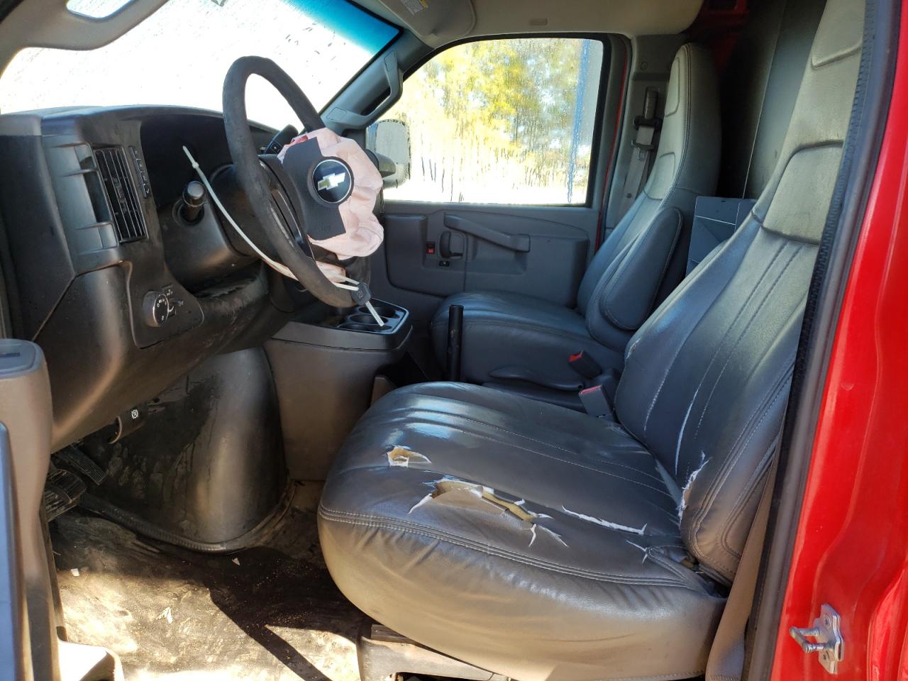 2016 Chevrolet Express VIN 1GCWGAFFXG1210018 Copart auction photo, front end / rear end damage thumbnail 7