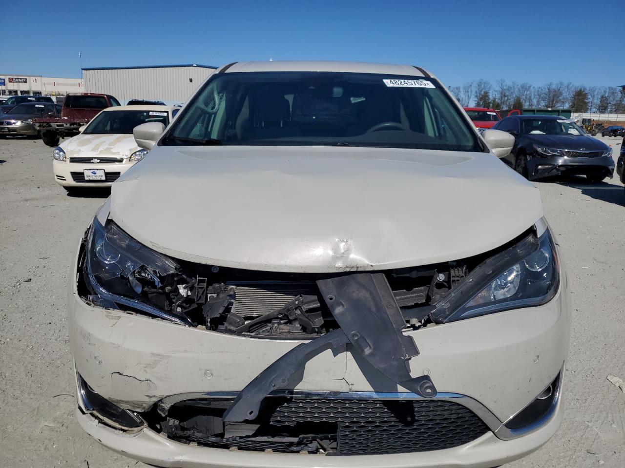 2020 Chrysler Pacifica VIN 2C4RC1FG0LR222640 Copart auction photo, front end damage thumbnail 5