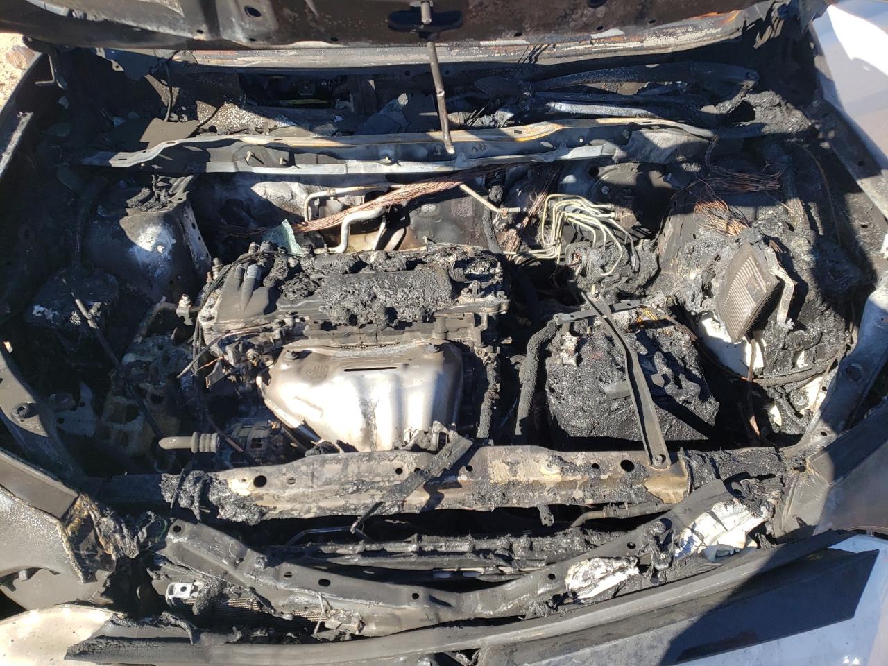 2018 Toyota RAV 4 VIN JTMJFREV5JJ221584 Copart auction photo, burn - engine / front end damage thumbnail 12
