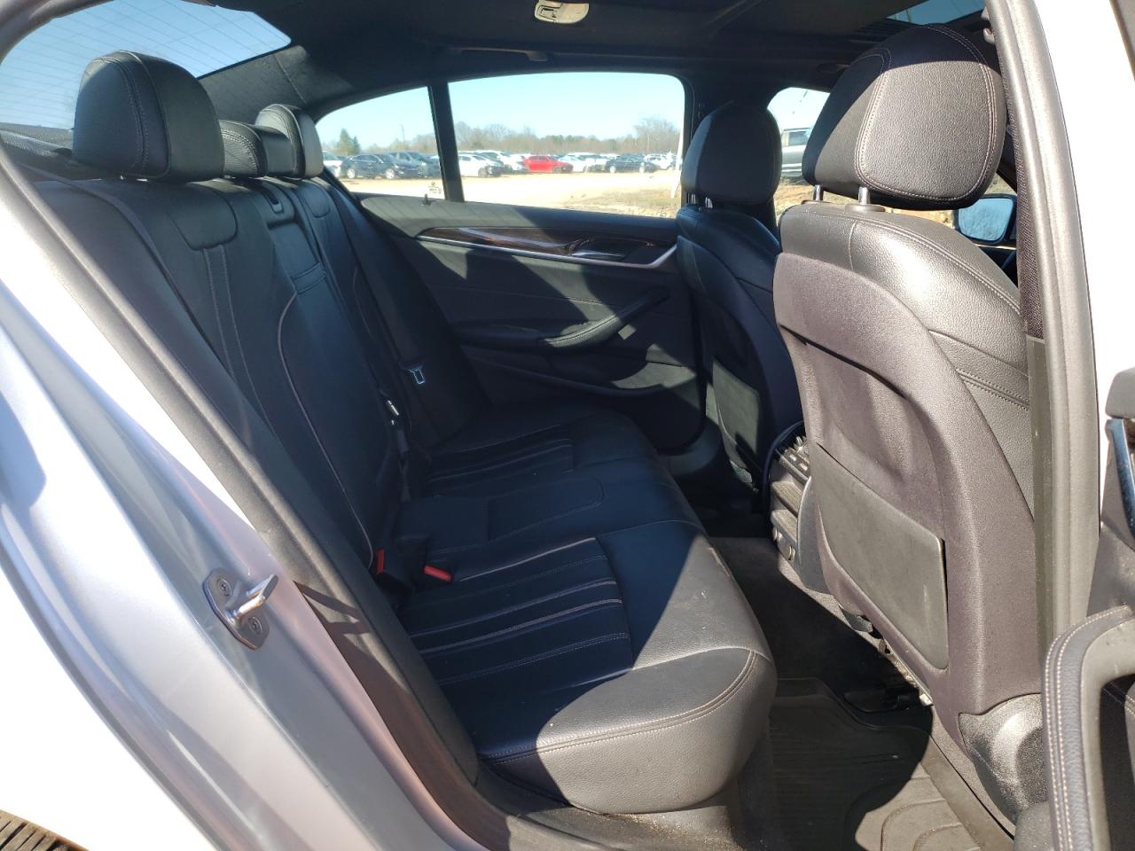 2018 BMW 5er VIN WBAJE5C54JWA97745 Copart auction photo, minor dent/scratches damage thumbnail 10