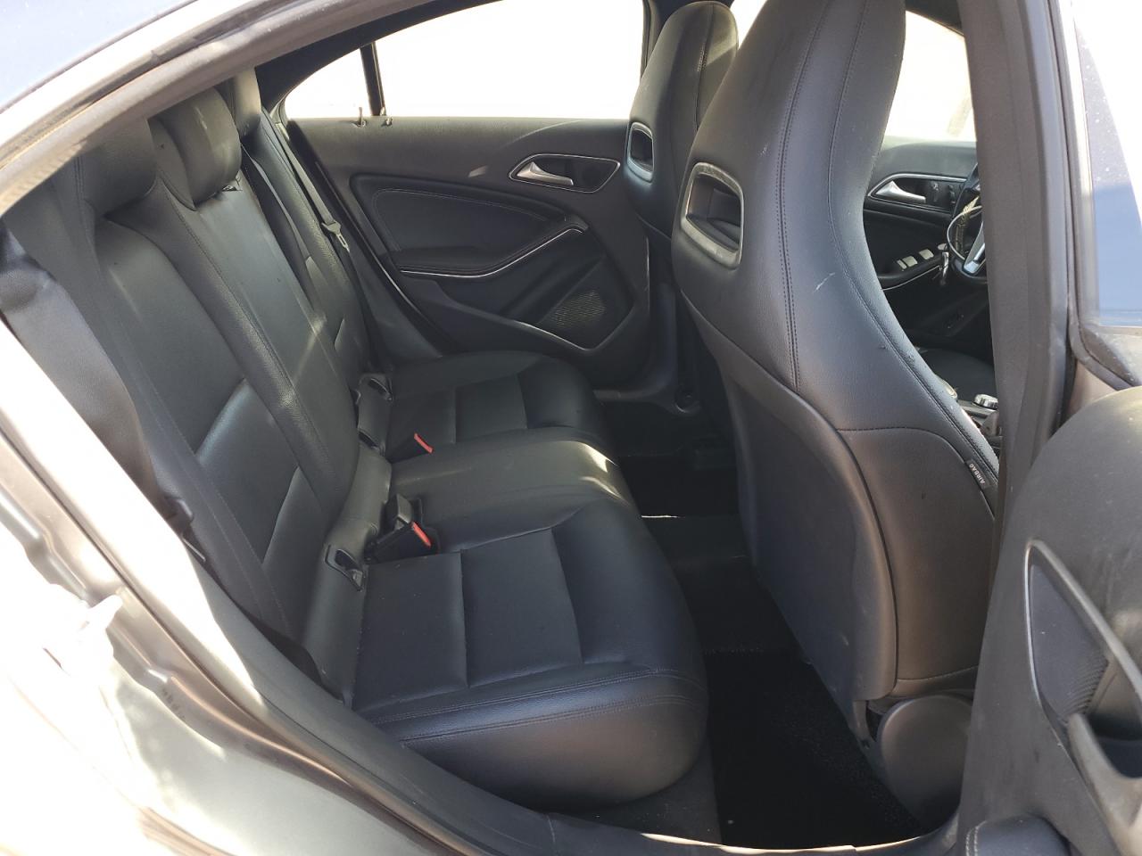 2014 Mercedes-Benz CLA-klasse VIN WDDSJ4EB8EN131409 Copart auction photo, burn damage thumbnail 10
