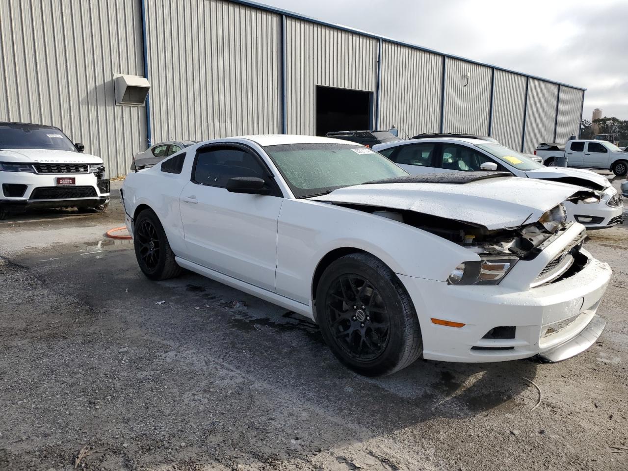 2013 Ford Mustang VIN 1ZVBP8AM5D5229087 Copart auction photo, front end damage thumbnail 4