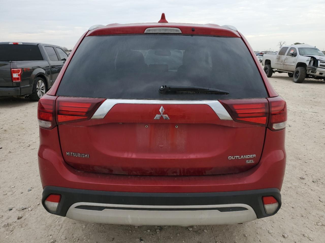 2019 Mitsubishi Outlander VIN JA4AD3A38KZ018774 Copart auction photo, front end / minor dent/scratches damage thumbnail 6