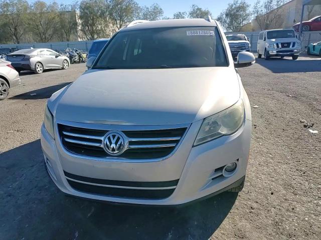 2010 Volkswagen Tiguan VIN WVGAV7AX4AW003102 Copart auction photo, front end damage thumbnail 12