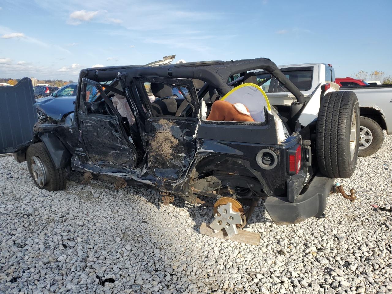 2016 Jeep Wrangler VIN 1C4BJWDG9GL119318 Copart auction photo, rollover damage thumbnail 2