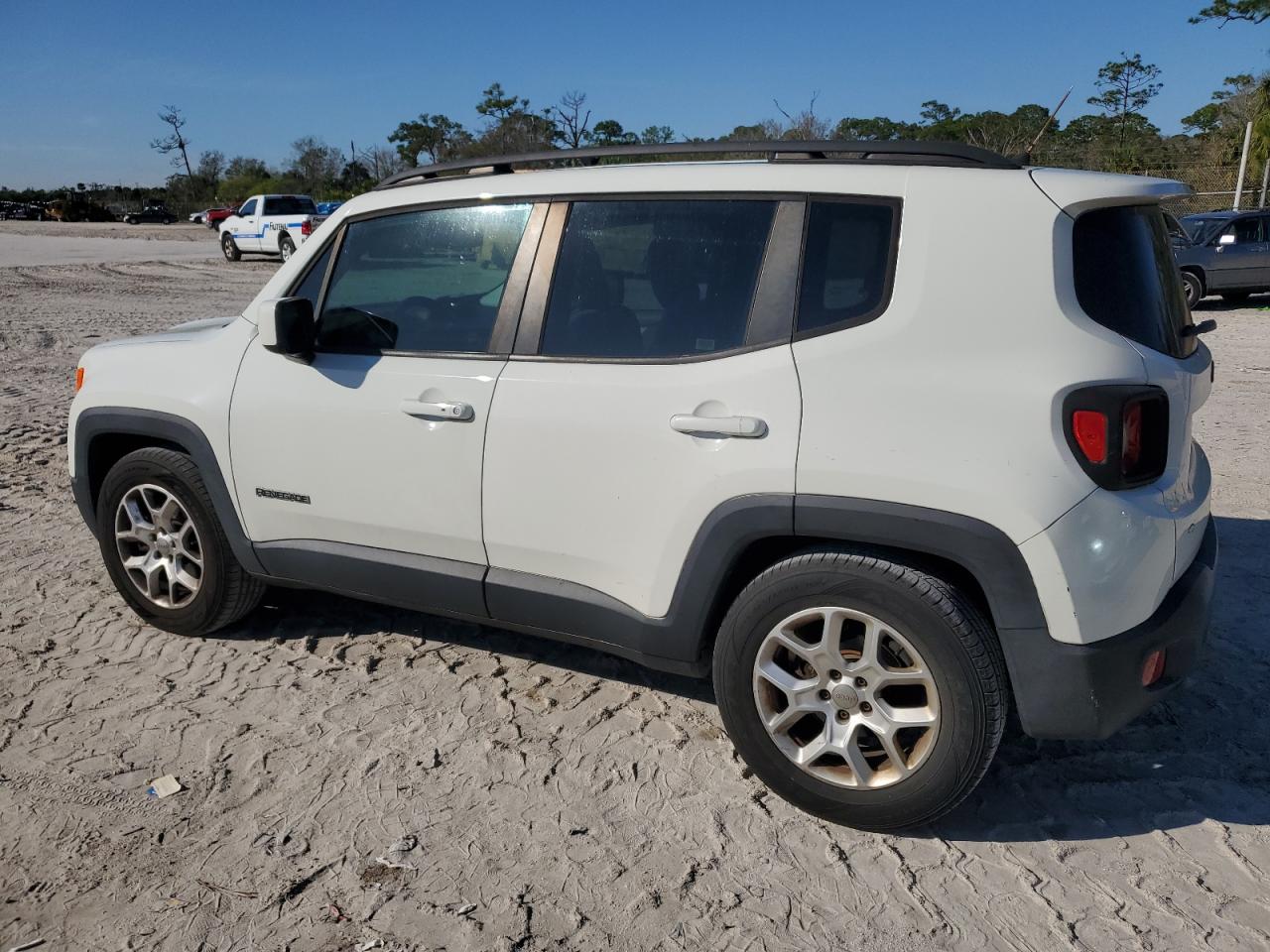 2015 Jeep Renegade VIN ZACCJABT2FPB24510 Copart auction photo, front end damage thumbnail 2
