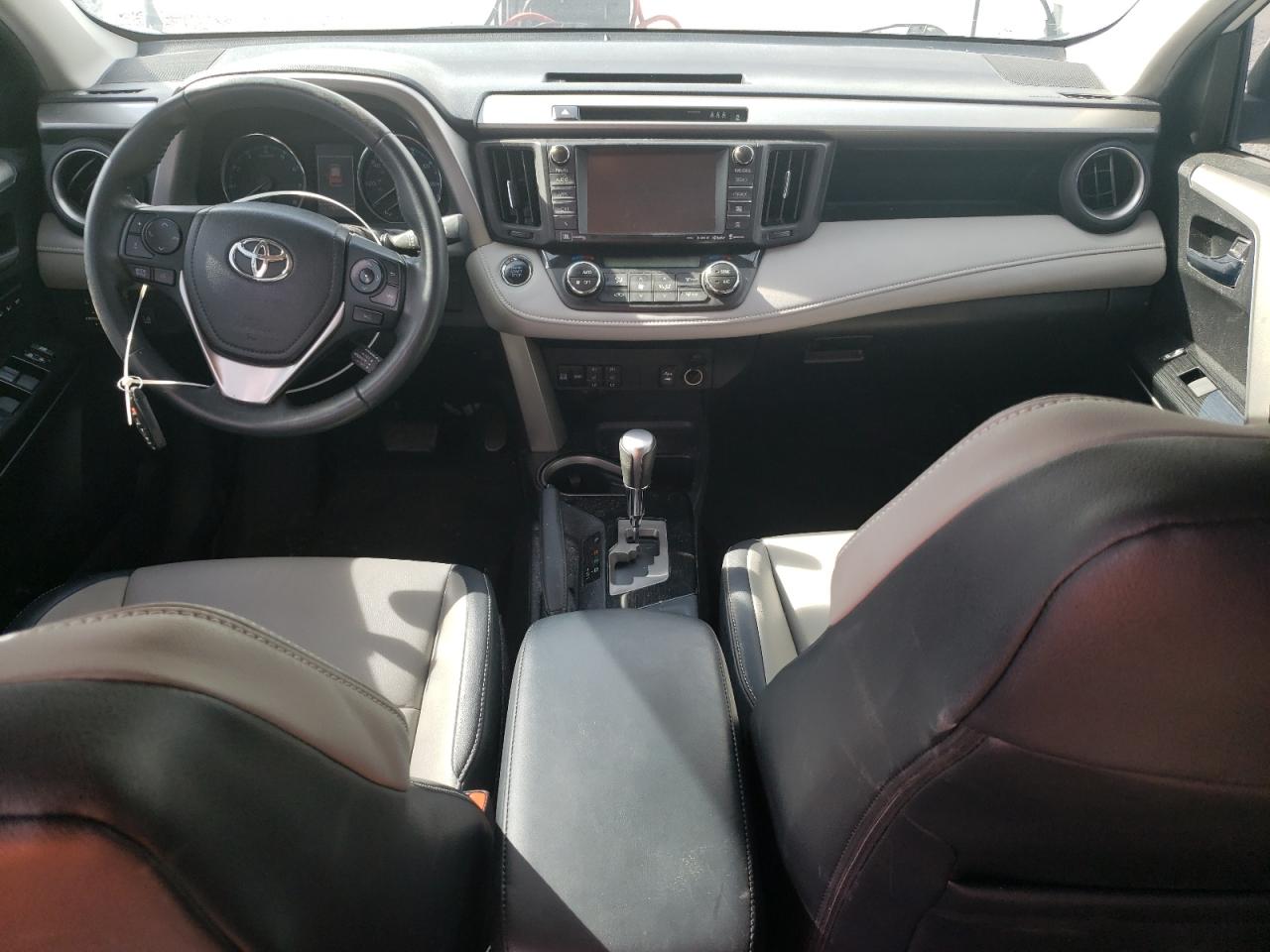 2017 Toyota RAV 4 VIN 2T3DFREV5HW648059 Copart auction photo, rear end damage thumbnail 8