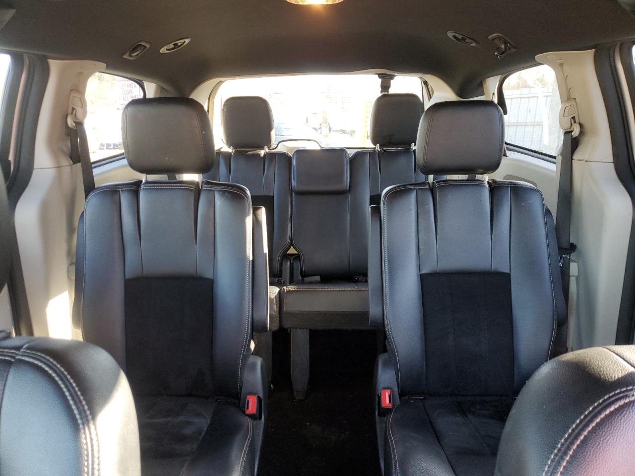 2017 Dodge Caravan VIN 2C4RDGCG7HR589126 Copart auction photo, rear end / all over damage thumbnail 10