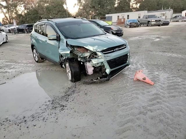 2013 Ford Escape VIN 1FMCU9H98DUA17695 Copart auction photo, front end damage thumbnail 14