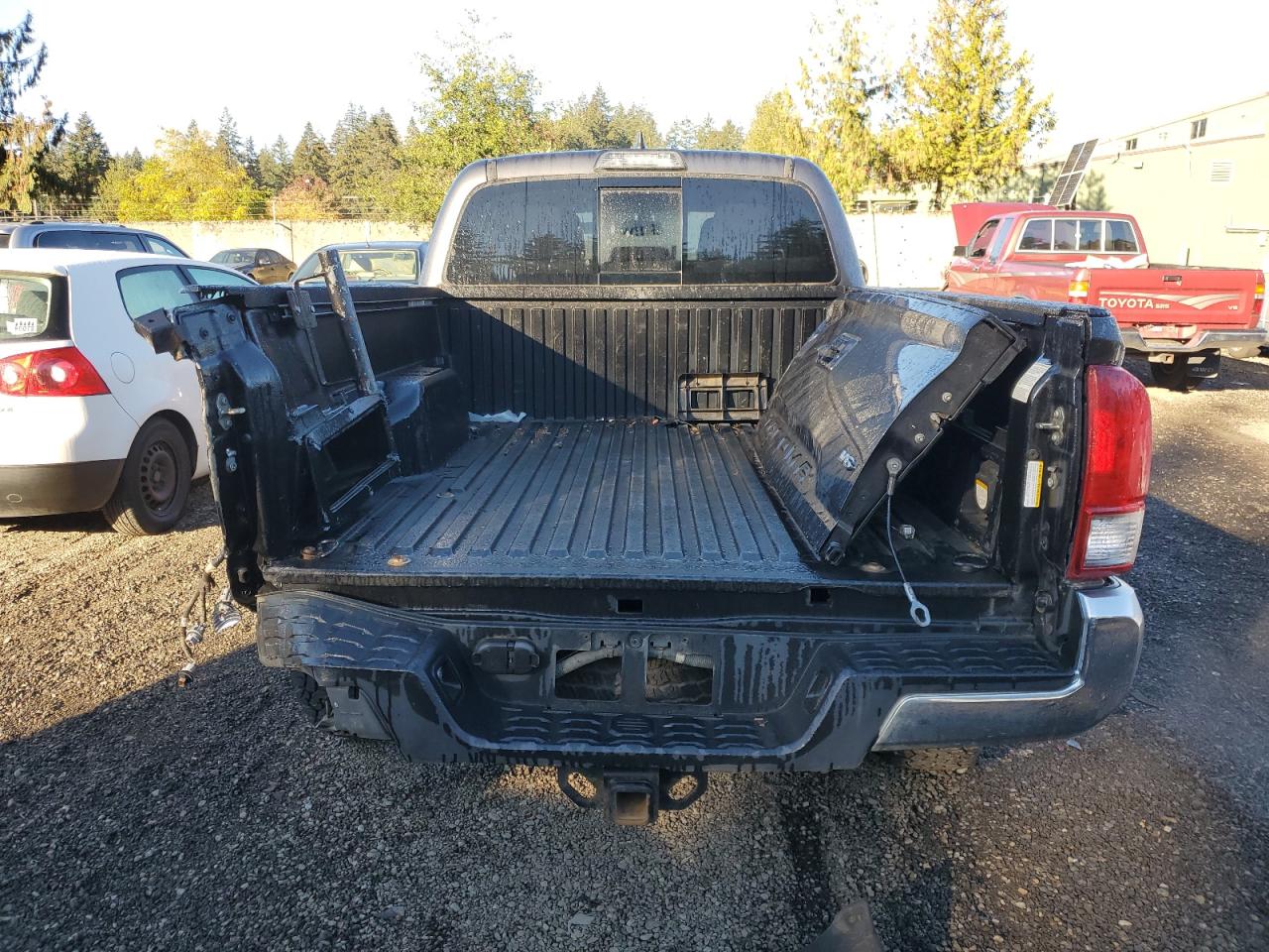 2017 Toyota Tacoma VIN 3TMDZ5BN5HM023652 Copart auction photo, rear end / undercarriage damage thumbnail 6