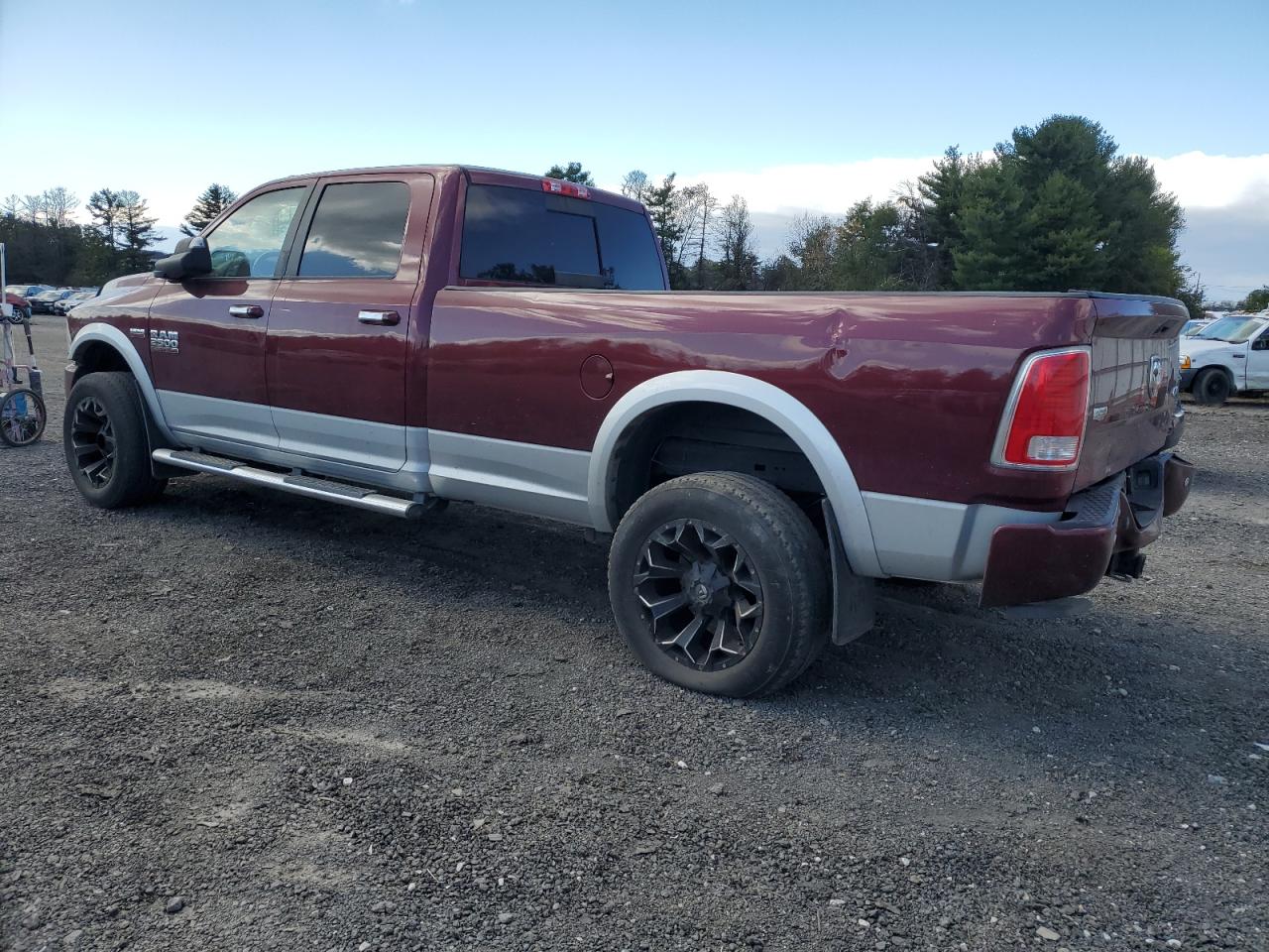 2016 RAM 2500 VIN 3C6TR5KT1GG306709 Copart auction photo, rear end / minor dent/scratches damage thumbnail 2