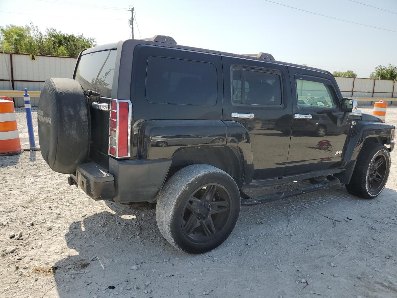 2006 Hummer H3 VIN 5GTDN136668277604 Copart auction photo, mechanical / minor dent/scratches damage thumbnail 3