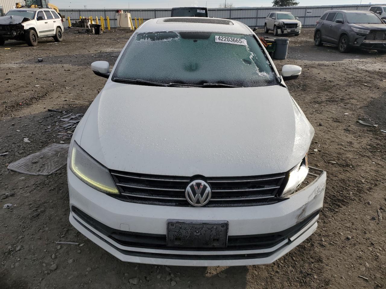 2017 Volkswagen Jetta VIN 3VWDB7AJ7HM257139 Copart auction photo, front end / side damage thumbnail 5