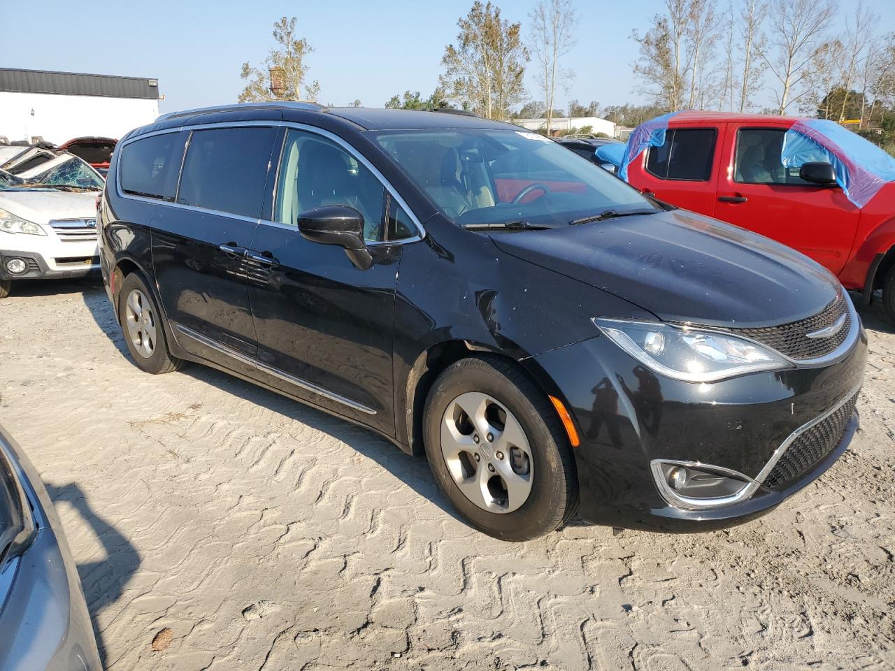 2017 Chrysler Pacifica VIN 2C4RC1EG0HR821918 Copart auction photo, all over damage thumbnail 4