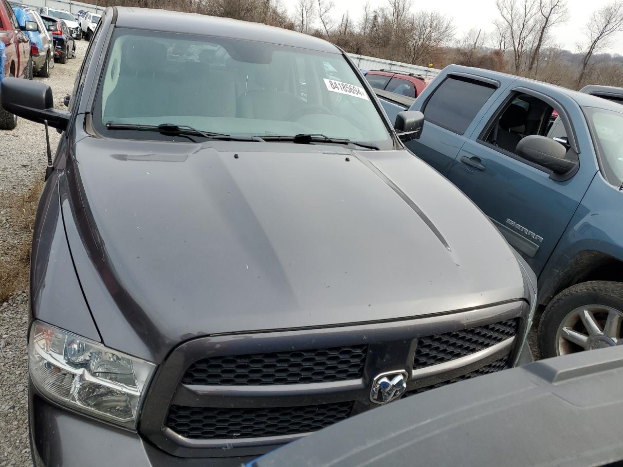 2017 RAM 1500 VIN 1C6RR7FT7HS609164 Copart auction photo, biohazard/chemical damage thumbnail 5