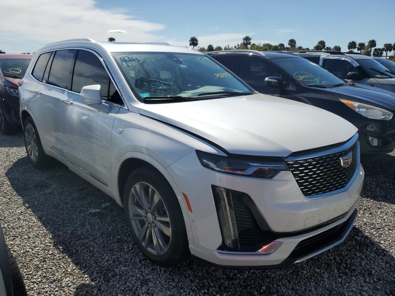 2022 Cadillac XT6 VIN 1GYKPDRSXNZ170461 Copart auction photo, water/flood damage thumbnail 4