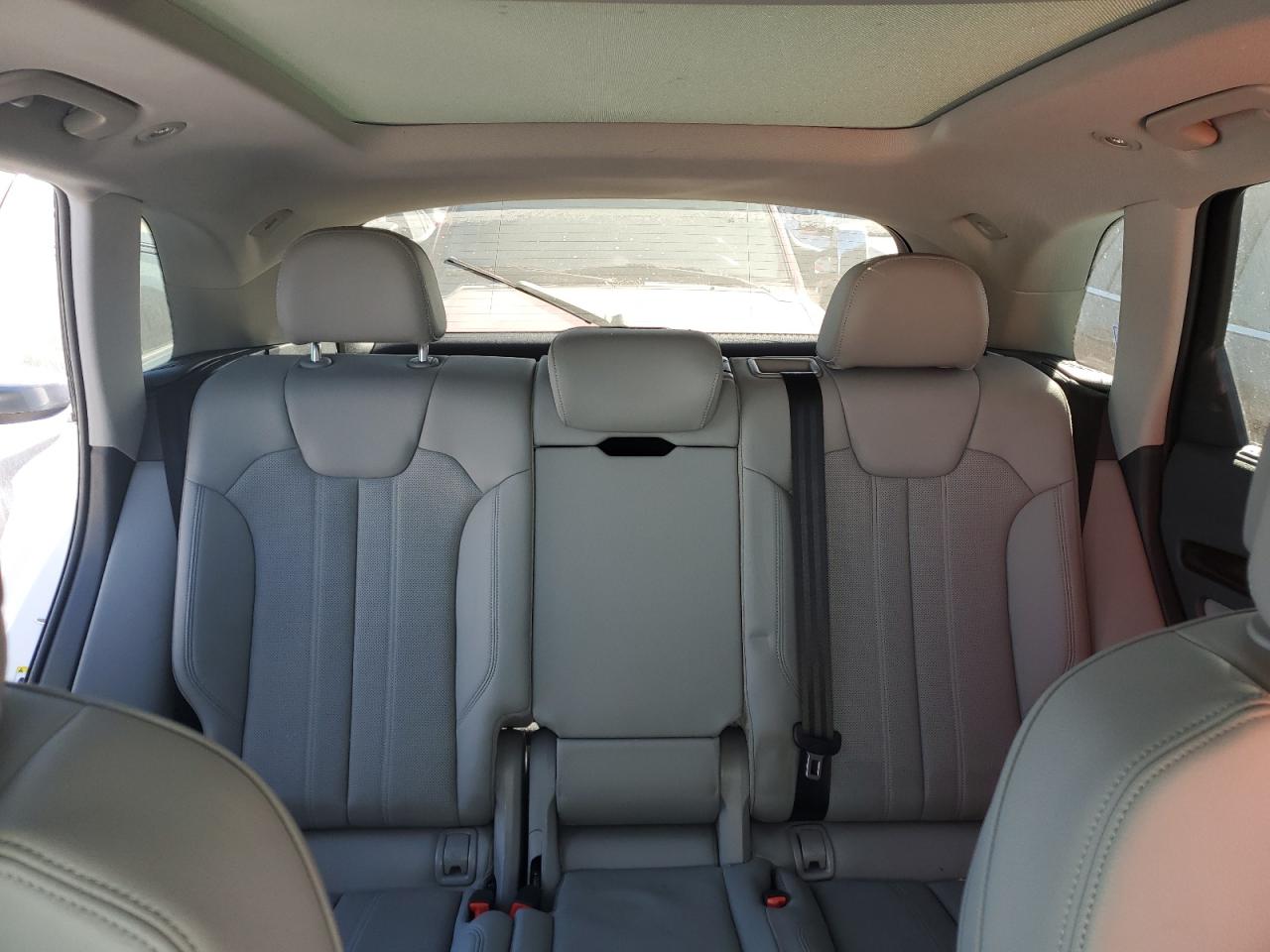 2019 Audi Q5 VIN WA1BNAFY0K2022563 Copart auction photo, water/flood / minor dent/scratches damage thumbnail 10
