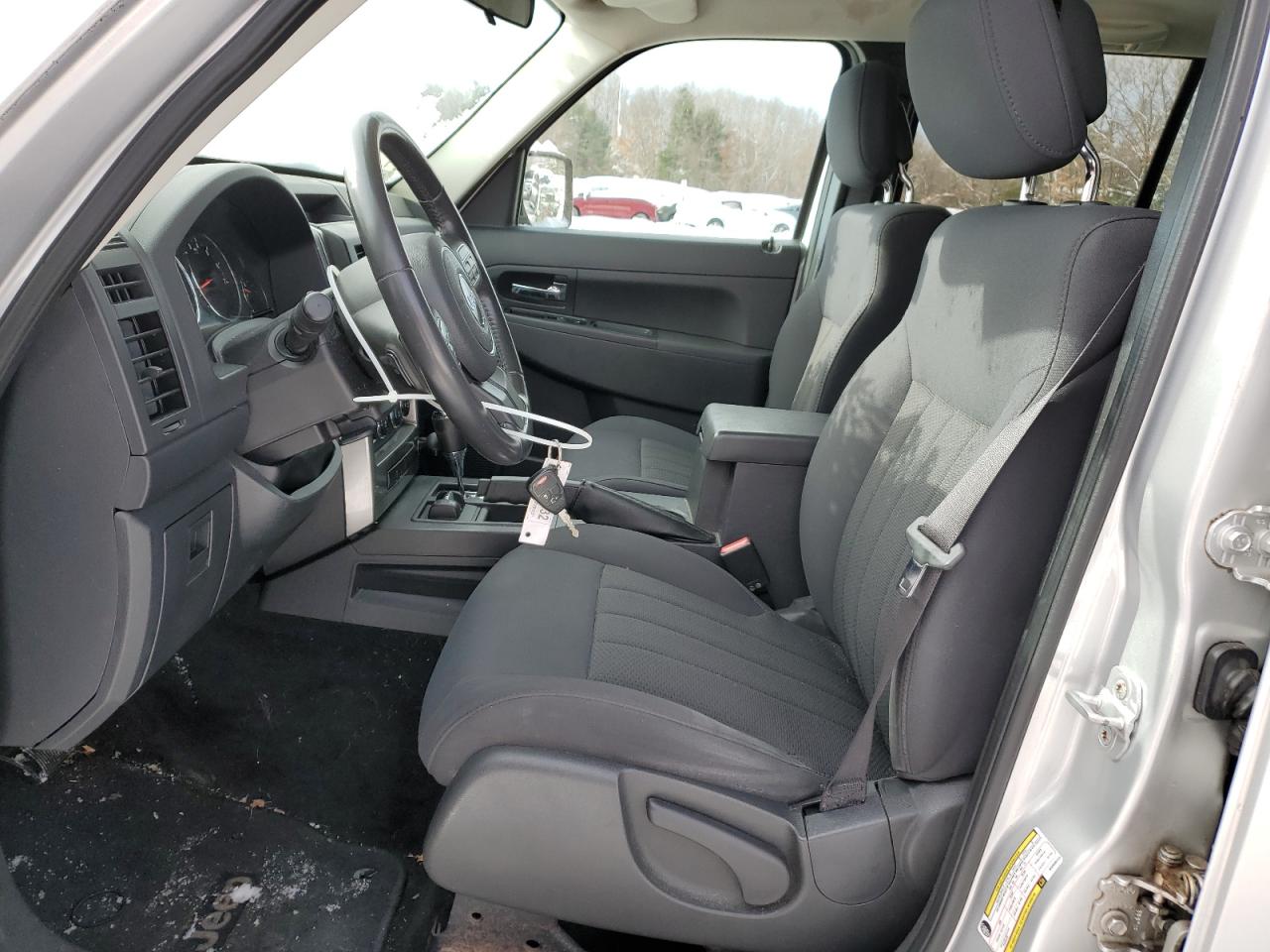 2011 Jeep Liberty (North America) VIN 1J4PN2GK2BW506443 Copart auction photo, front end damage thumbnail 7