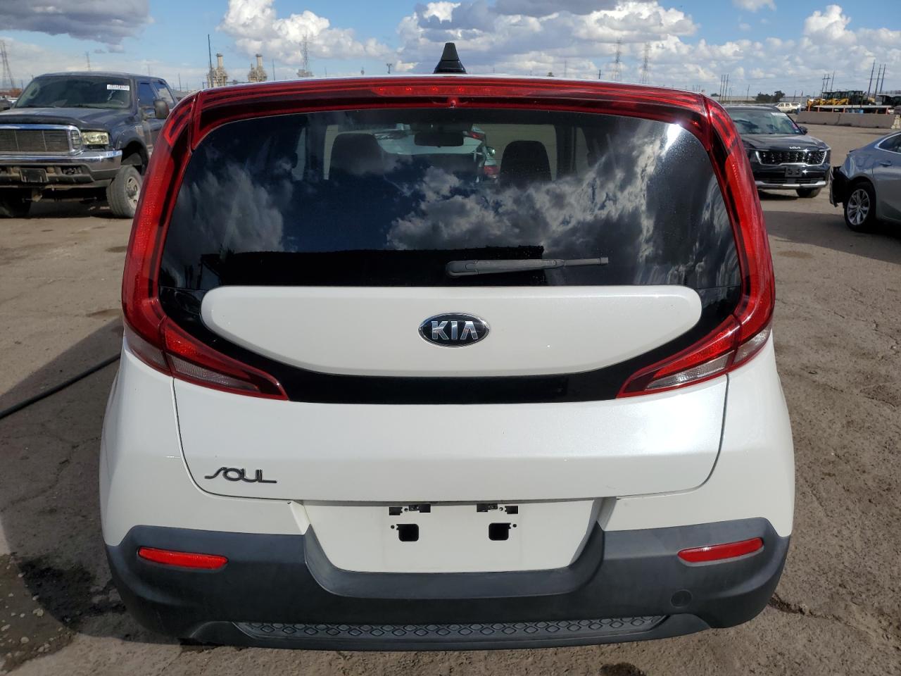 2021 KIA Soul VIN KNDJ23AU3M7789839 Copart auction photo, mechanical damage thumbnail 6